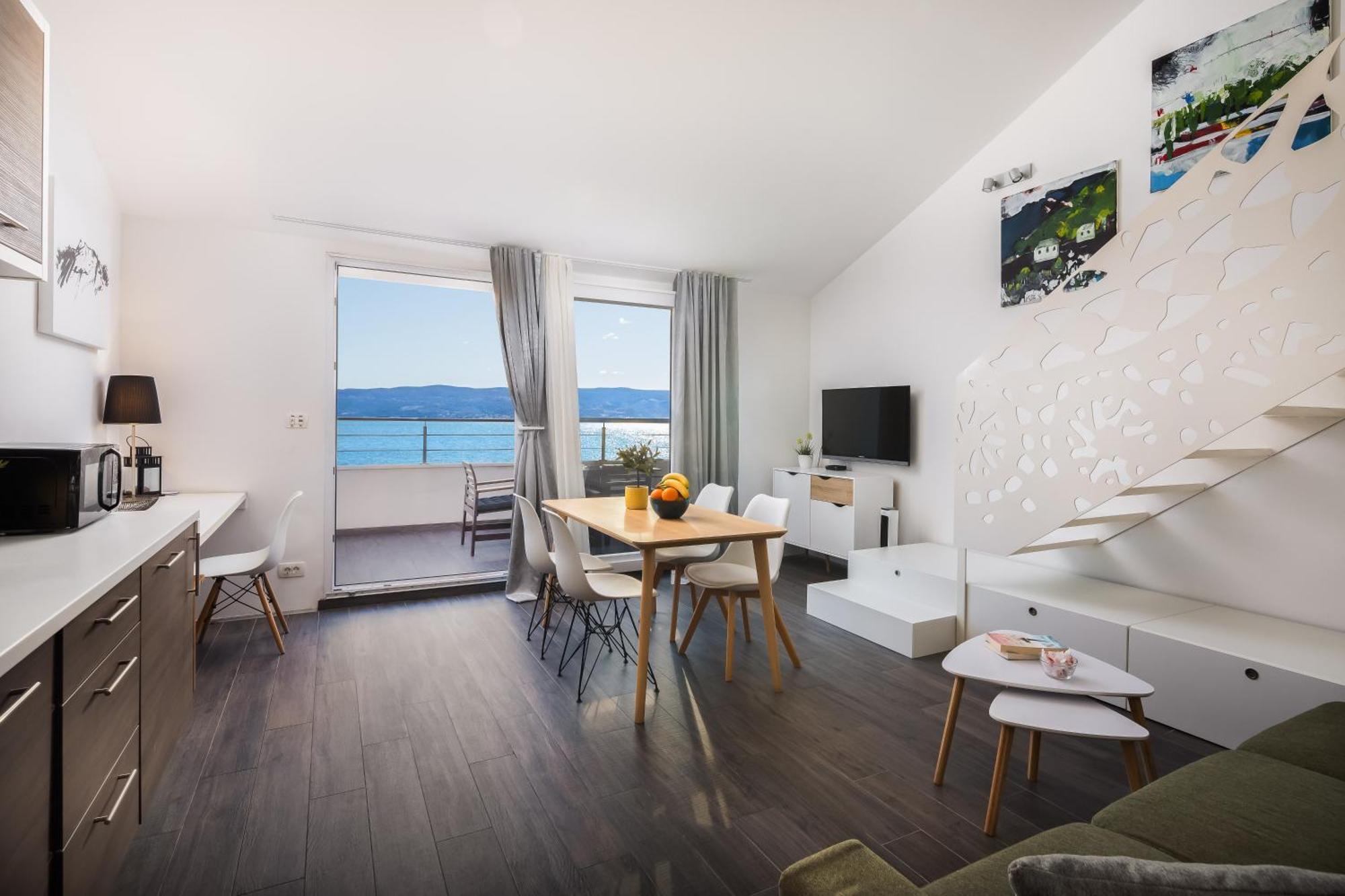 Luxury Jolara With Heated Pool Apartmán